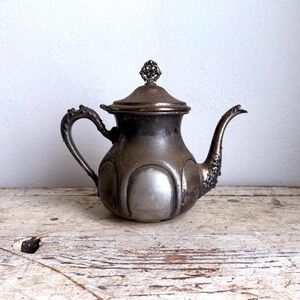 Antique New Amsterdam Silver Co. 624 Silverplate Teapot‎ Early 1900s